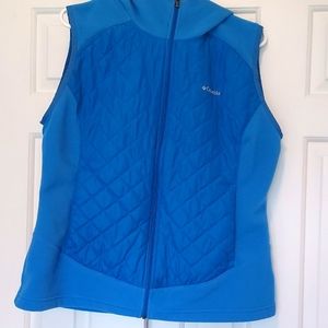 Columbia Women's xLarge Blue Quilted Zip Vest With Hoodie, Thermal Coil Inside